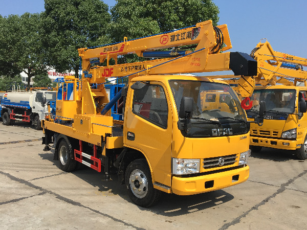 東風(fēng)12米高空作業(yè)車 東風(fēng)12米高空作業(yè)車