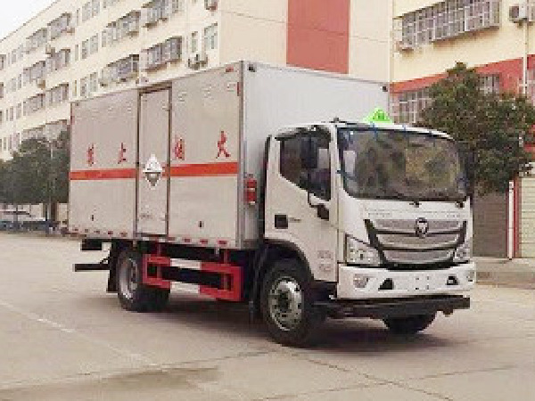歐馬可5米1腐蝕性物品廂式運(yùn)輸車(chē)