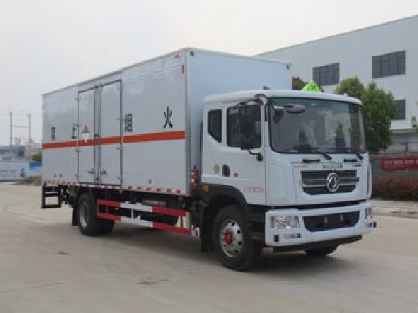 東風(fēng)D9雜項物品廂式運輸車 東風(fēng)D9雜項物品廂式運輸車