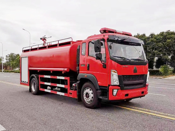 重汽豪沃消防灑水車 重汽豪沃消防灑水車