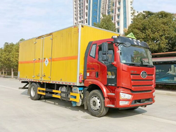 解放J6L毒性氣體廂式運(yùn)輸車(chē) 解放J6L毒性氣體廂式運(yùn)輸車(chē)