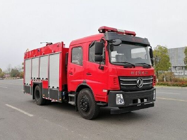 東風5.5噸水罐消防車 東風5.5噸水罐消防車